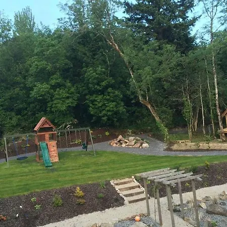 Canal Bank House 公寓 *