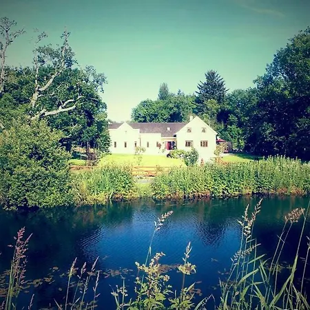 Canal Bank House Apartament